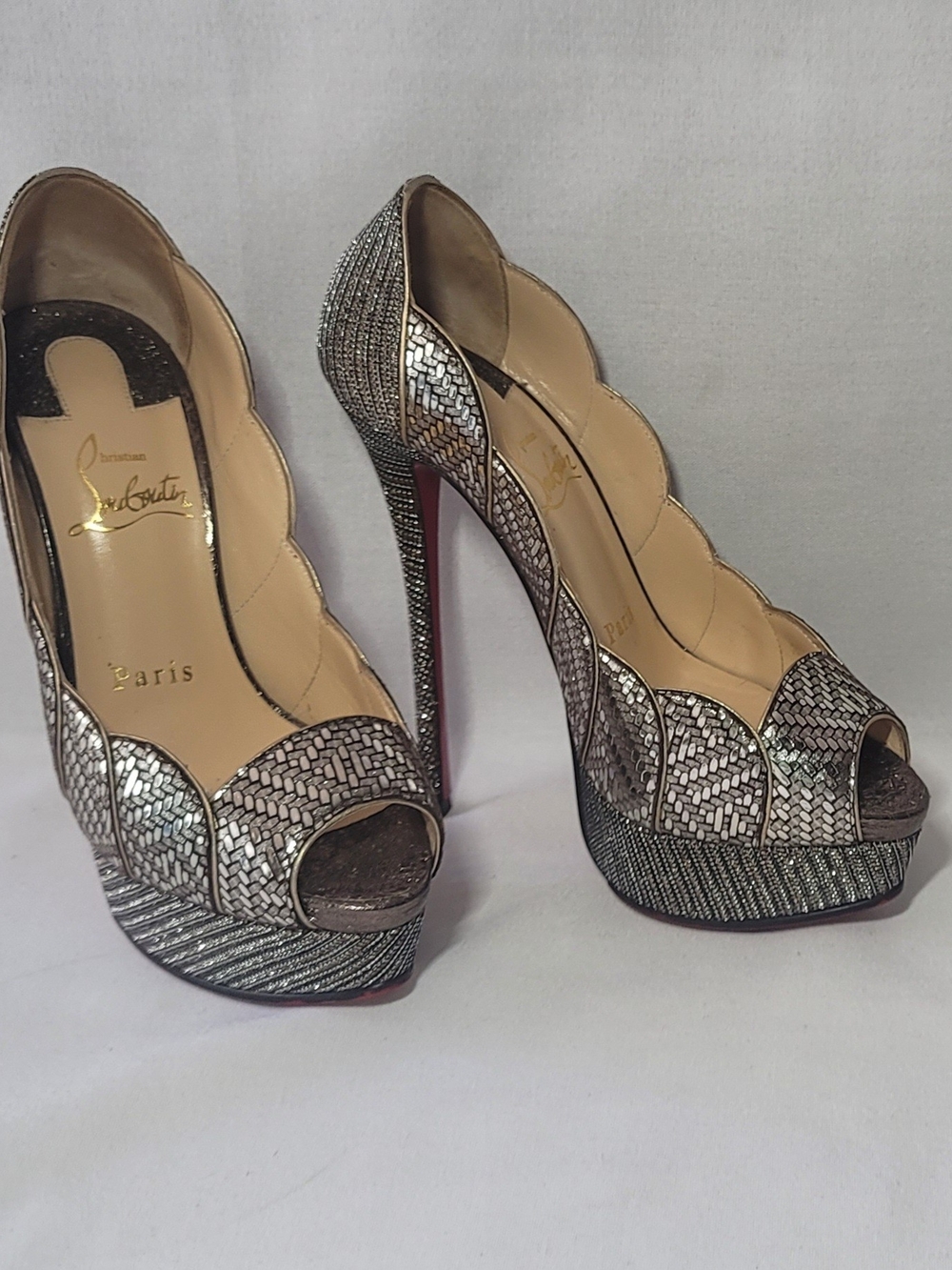 Christian Louboutin Torsatoe 150 Metallic Lamé Scallop Platform Pumps Size 35.5